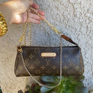 🎉LOUIS VUITTON EVA CLUTCH MONOGRAM SHOULDER/CROSSBODY BAG 💙